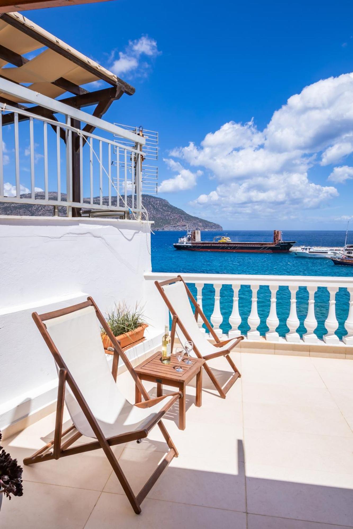 Mimis & Connie 2 Appartement Karpathos Buitenkant foto