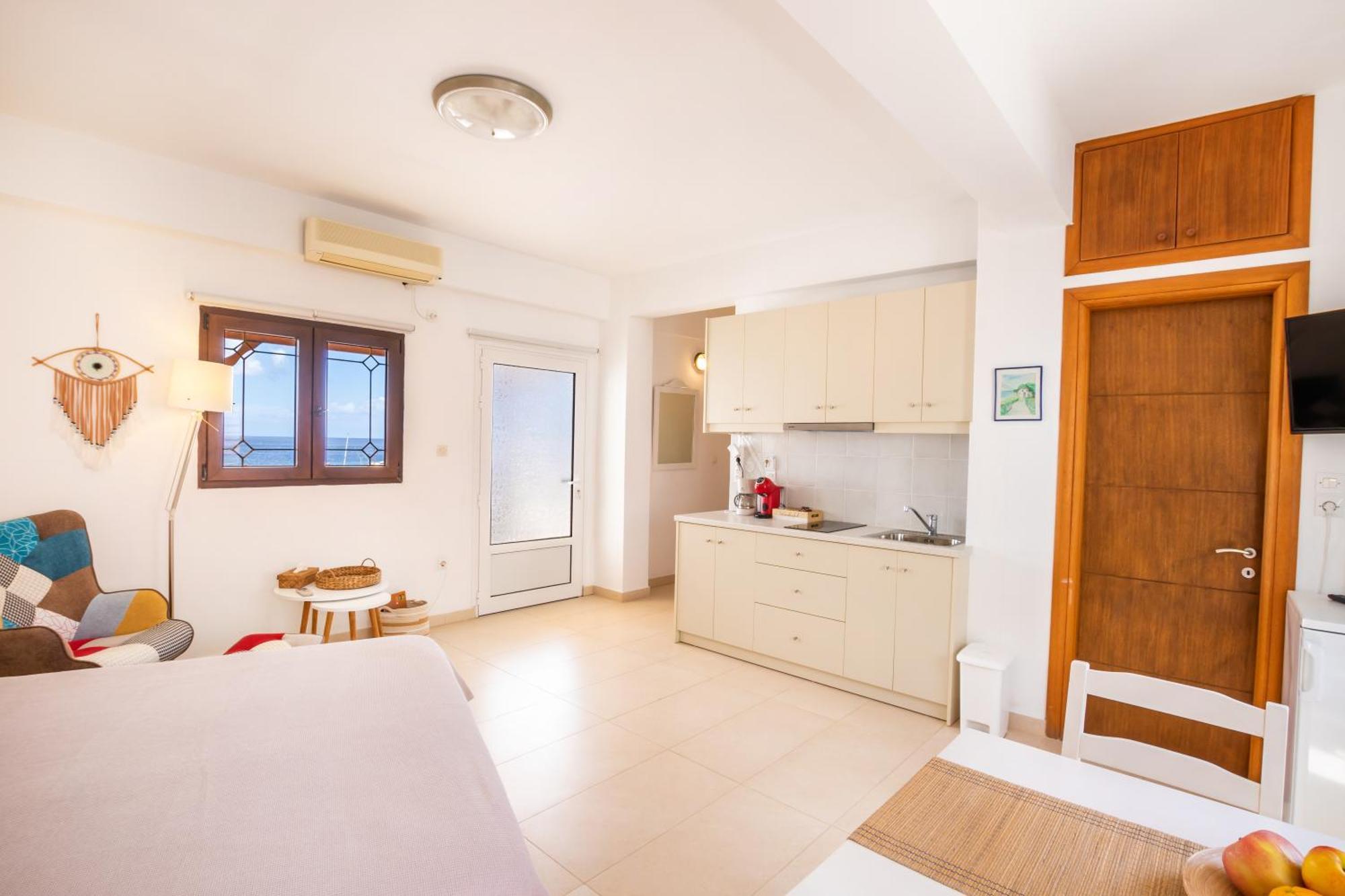 Mimis & Connie 2 Appartement Karpathos Buitenkant foto