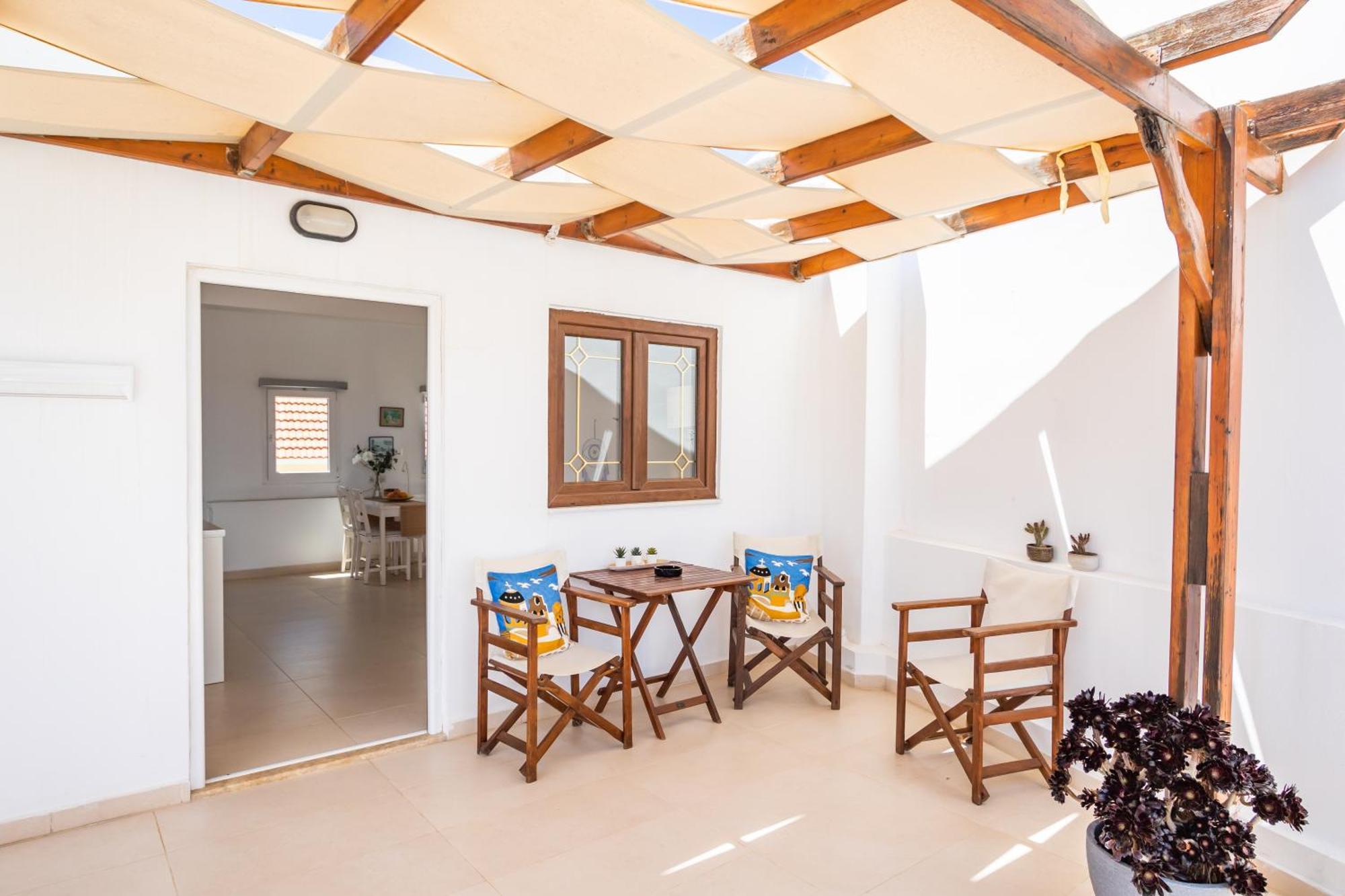 Mimis & Connie 2 Appartement Karpathos Buitenkant foto