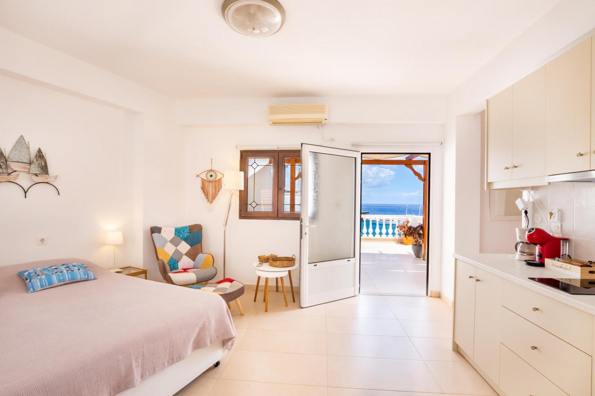 Mimis & Connie 2 Appartement Karpathos Buitenkant foto